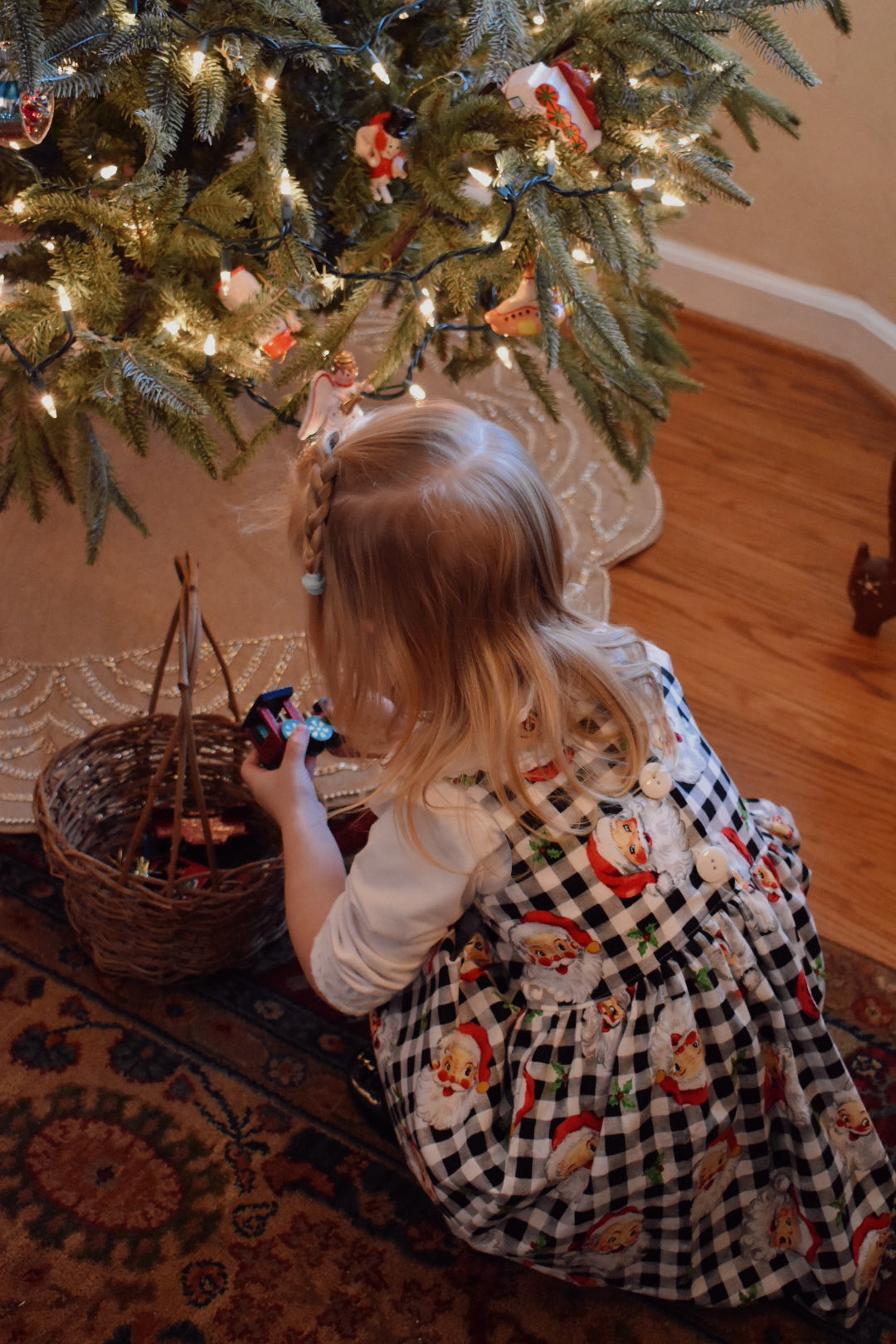 Juniper Jumper, Checkered Santa